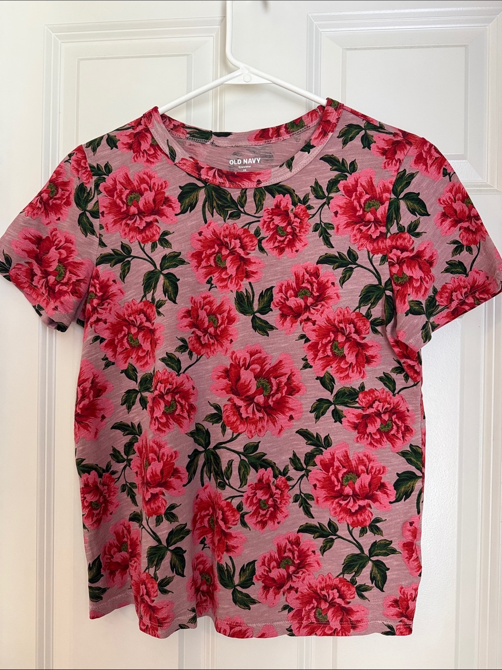 Old Navy Pink Floral Short-Sleeve Crewneck Tee